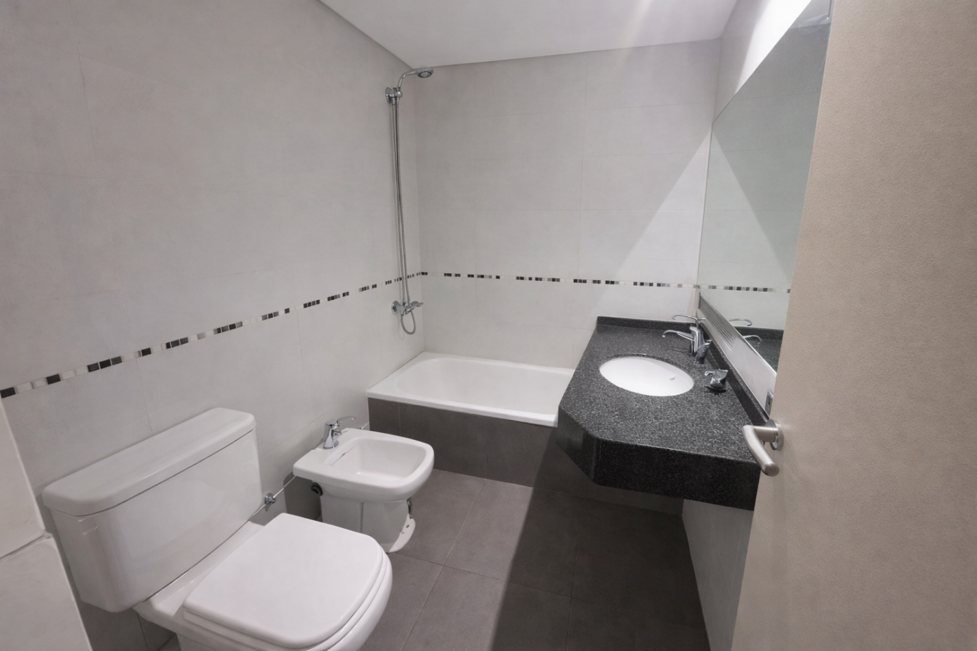 GALLO 900, VENTA DEPARTAMENTO DE UN AMBIENTE DE CATEGORIA 