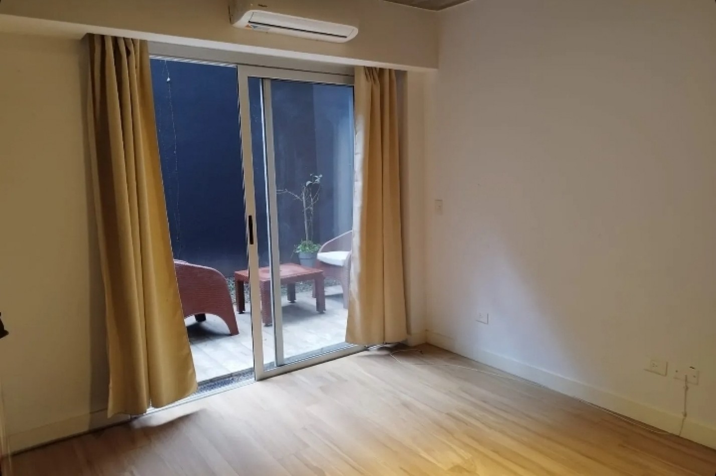 Triunvirato 3300, Venta 1 amb 44 m2 c/patio Propio !