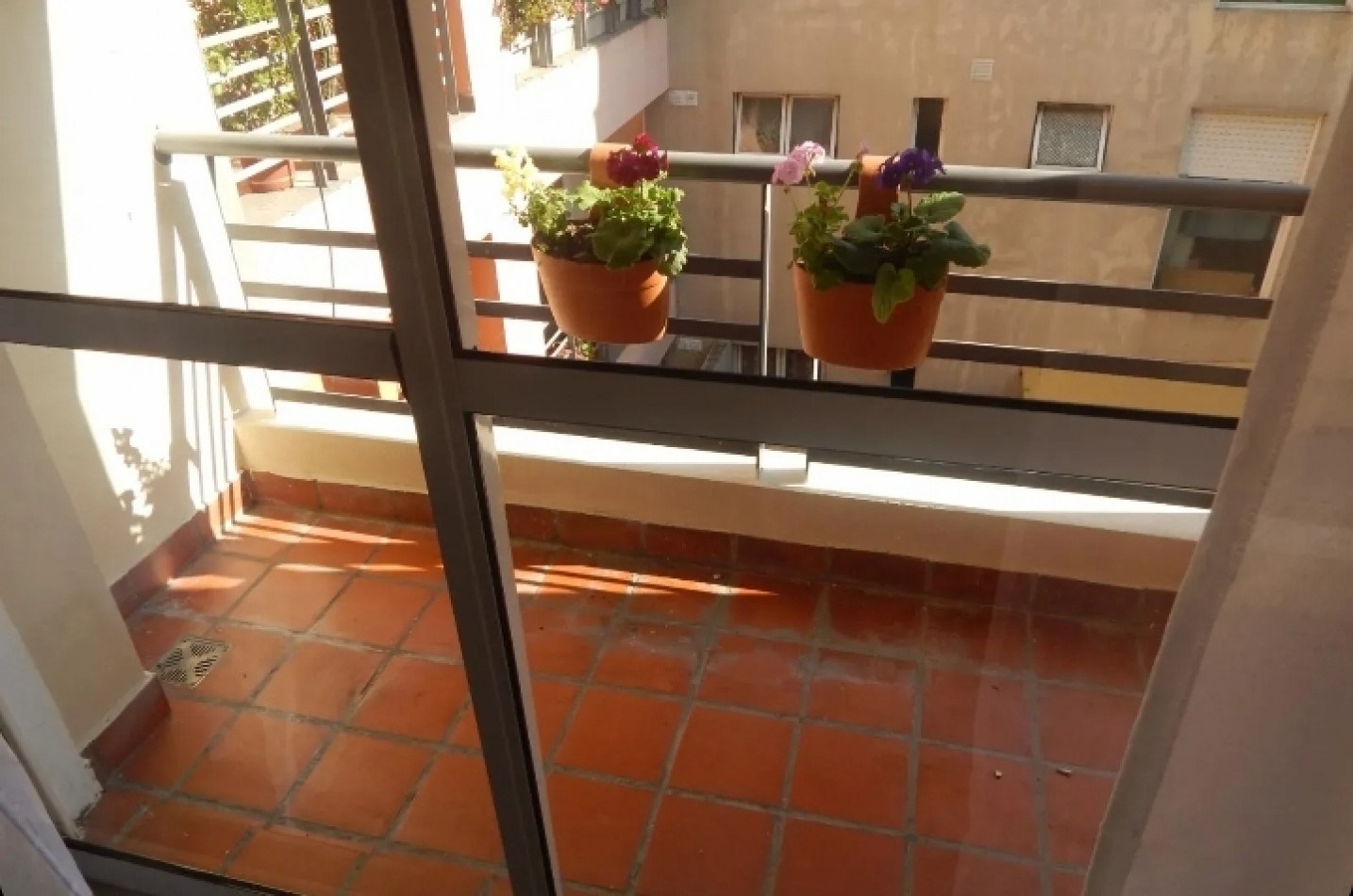 ESTOMBA 1100, Venta Impec depto 3 AMB 