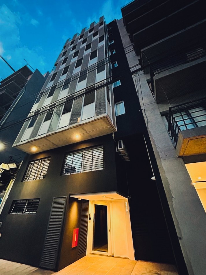 TRIUNVIRATO 3300, Venta Depto 2AMB AL FRENTE DOBLE VENTANAL + BALCON TERRAZA