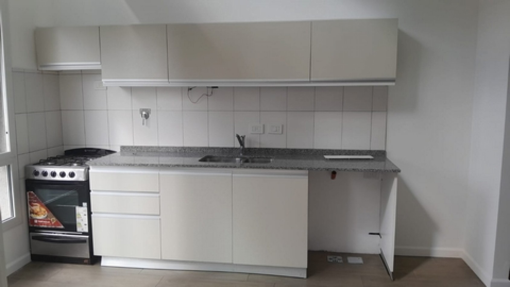 ROCAMORA 4000, Venta, 2 AMB en Duplex c/BALCON  a Mtrs Av MEDRANO Y AV CORDOBA