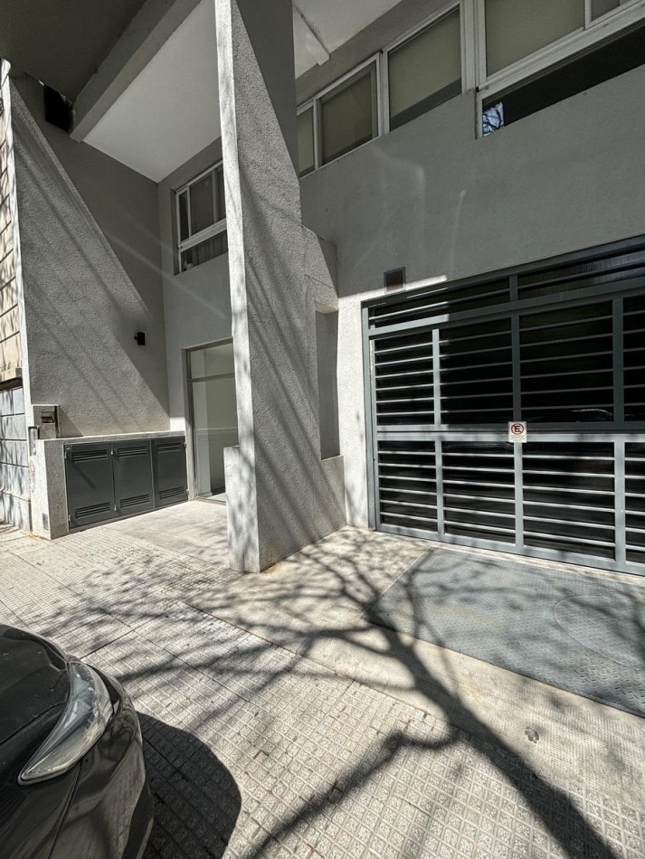 ROCAMORA 4000, Venta, 2 AMB en Duplex c/BALCON  a Mtrs Av MEDRANO Y AV CORDOBA