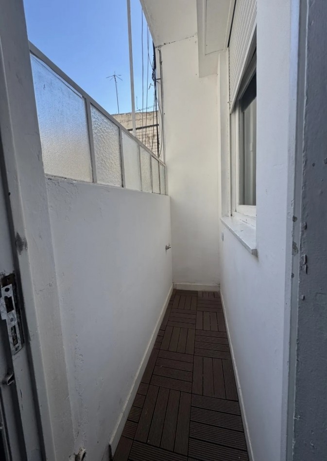 Av PAVON 1800. VENTA, PH 3 AMB AL FRENTE C/BALCON y Balcon Interno IMPEC ESTADO