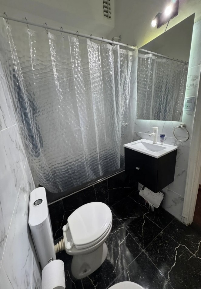 Av PAVON 1800. VENTA, PH 3 AMB AL FRENTE C/BALCON y Balcon Interno IMPEC ESTADO