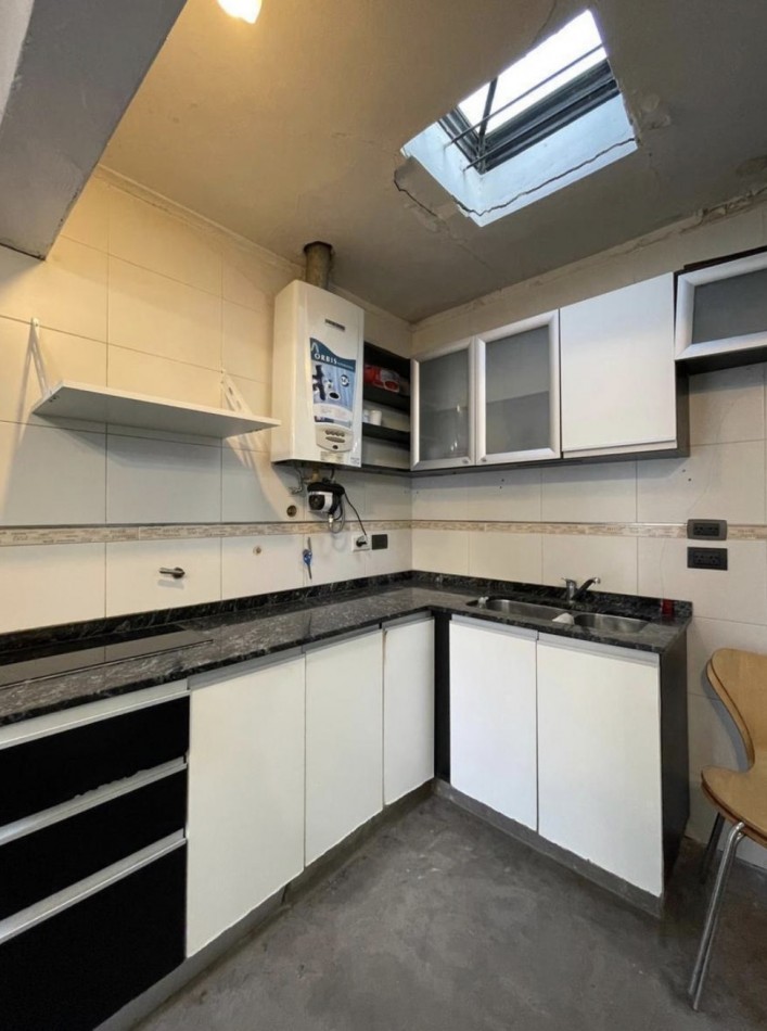 CHARCAS 5200, VENTA PH DE TRES AMBIENTES