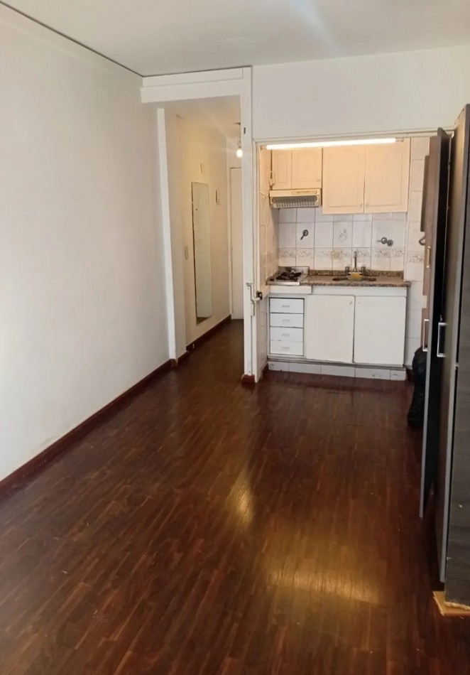 PERON 2600, VENTA 1 AMB FTE BALCON TERRAZA