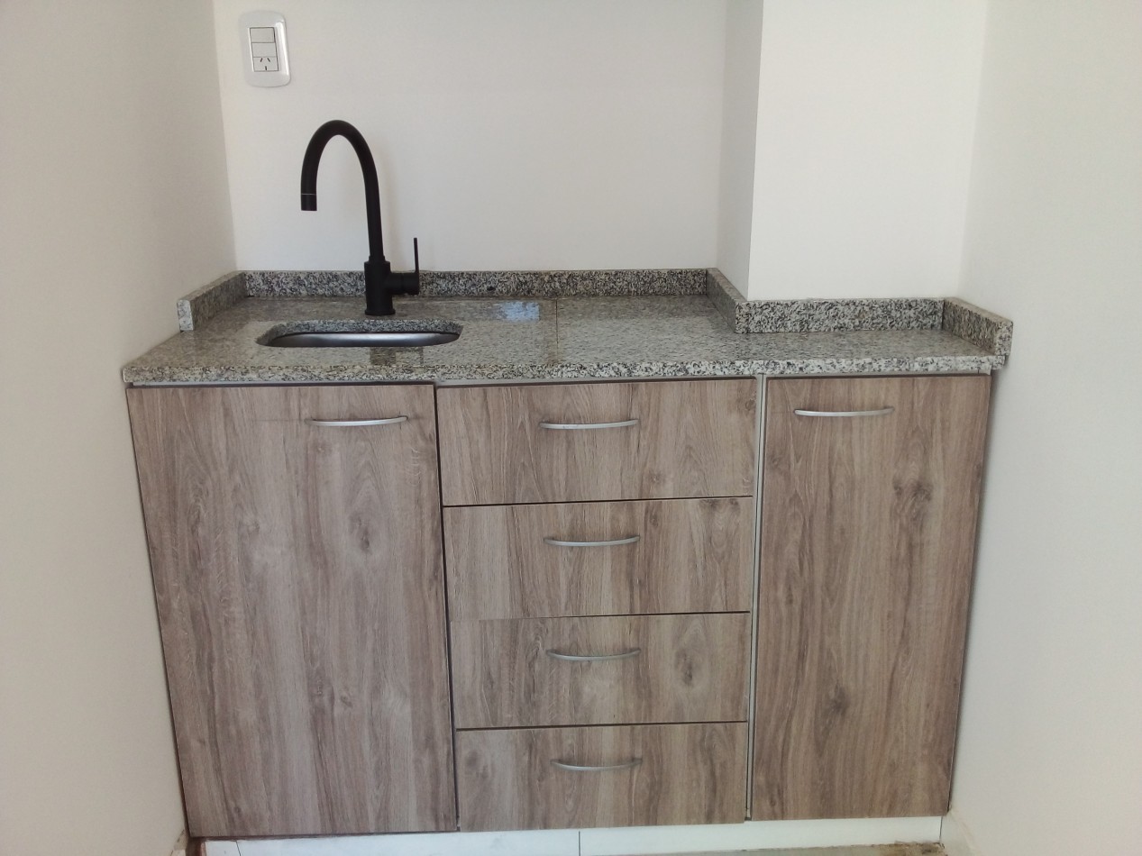 JUNIN 600, VENTA 1 AMB RECICLADO A NUEVO (Como a ESTRENAR)