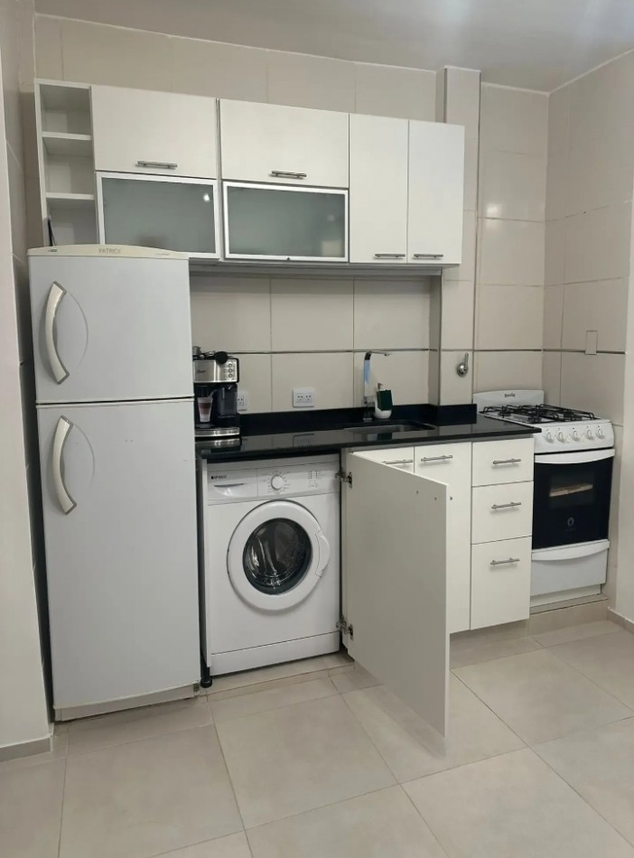 SARMIENTO 2200, VENTA IMPEC DEPTO 1 AMB Y MEDIO DIVIDIDO