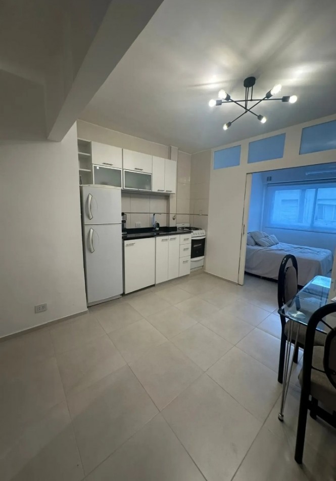 SARMIENTO 2200, VENTA IMPEC DEPTO 1 AMB Y MEDIO DIVIDIDO