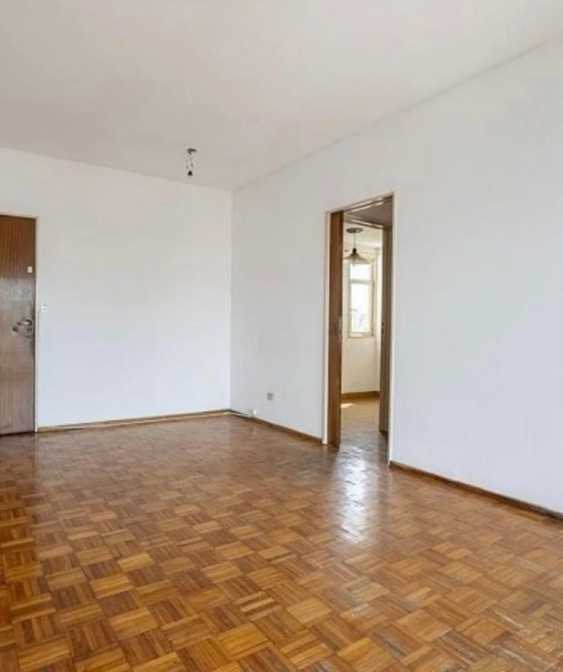 AV LA PLATA 600, Venta 3 amb c/COCHERA FIJA BALCON SEMI-ATERRAZADO