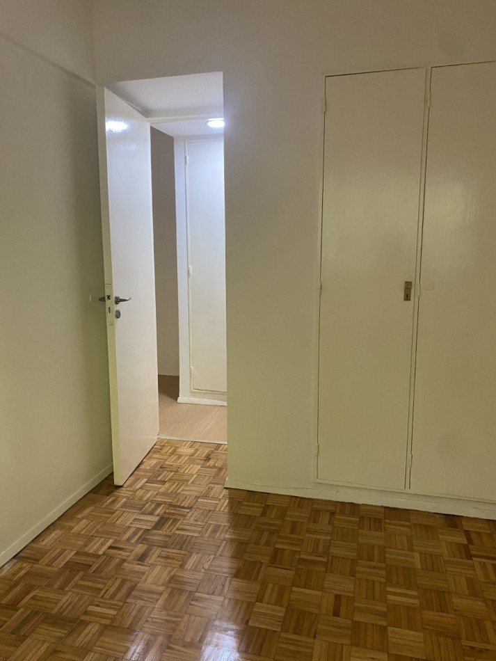JUNIN 100, VENTA 2 AMB AL FRENTE BALCON CORRIDO