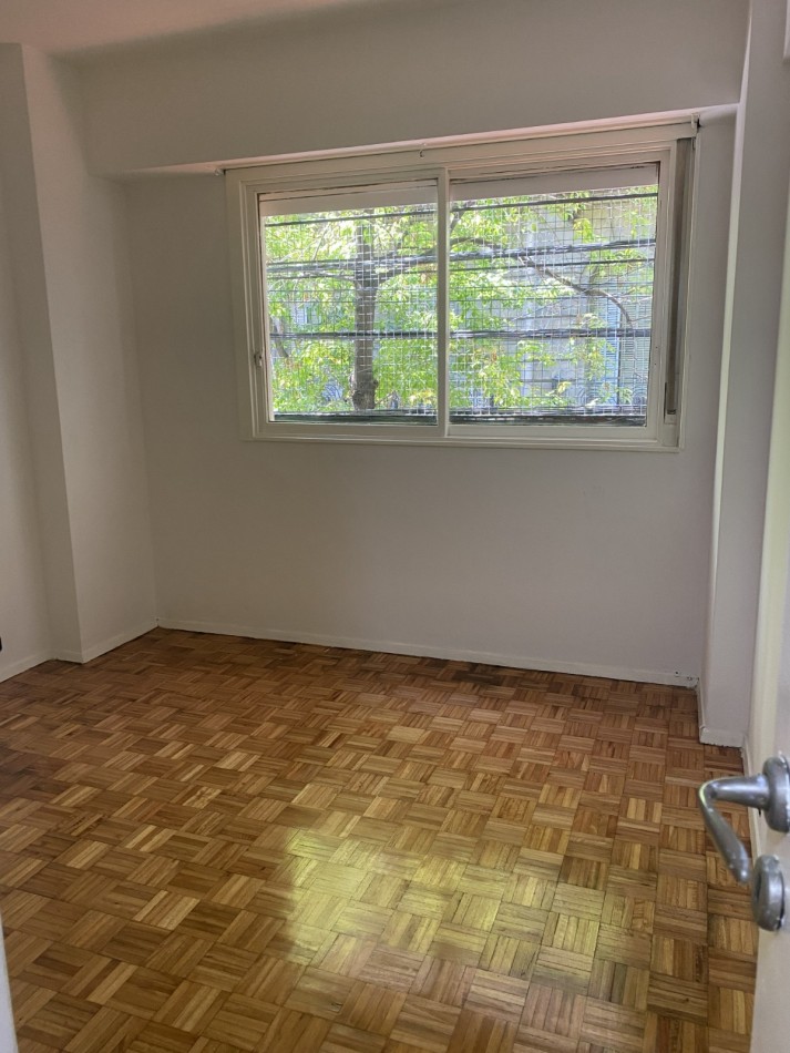 JUNIN 100, VENTA 2 AMB AL FRENTE BALCON CORRIDO
