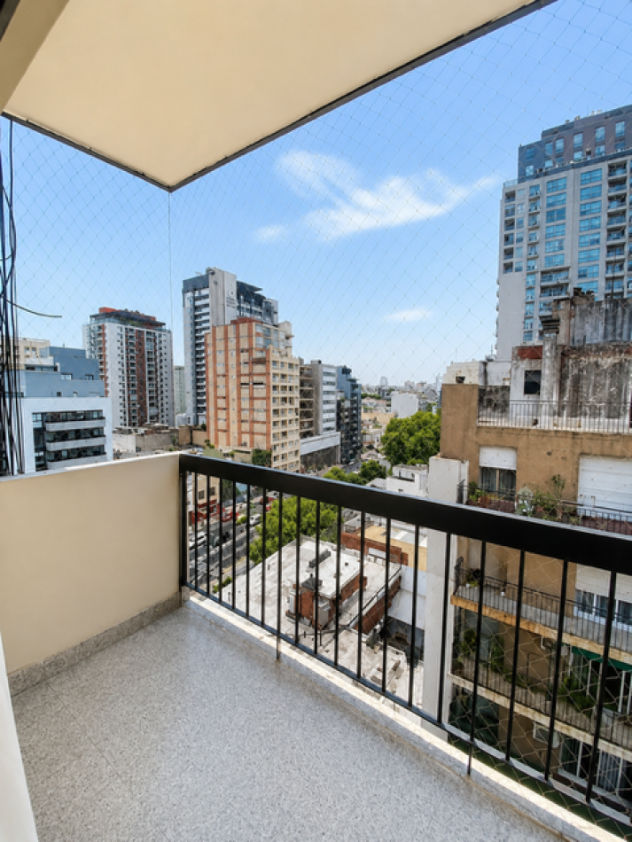 GASCON 1000, Venta 1 AMB FRENTE BALCON !!!