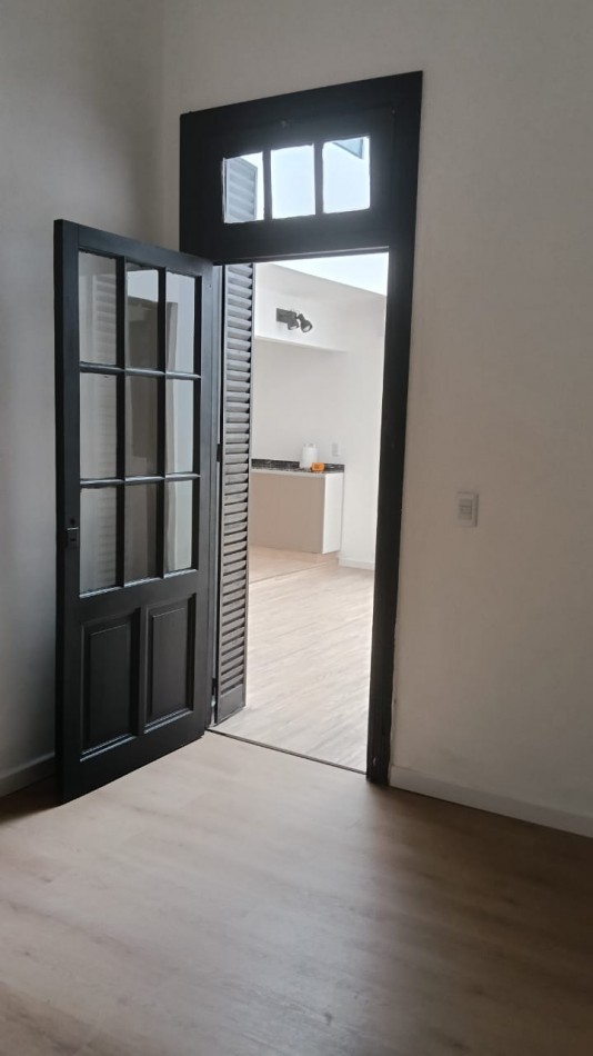 AV. ESCALADA 800, VENTA PH DE CUATRO AMBIENTES