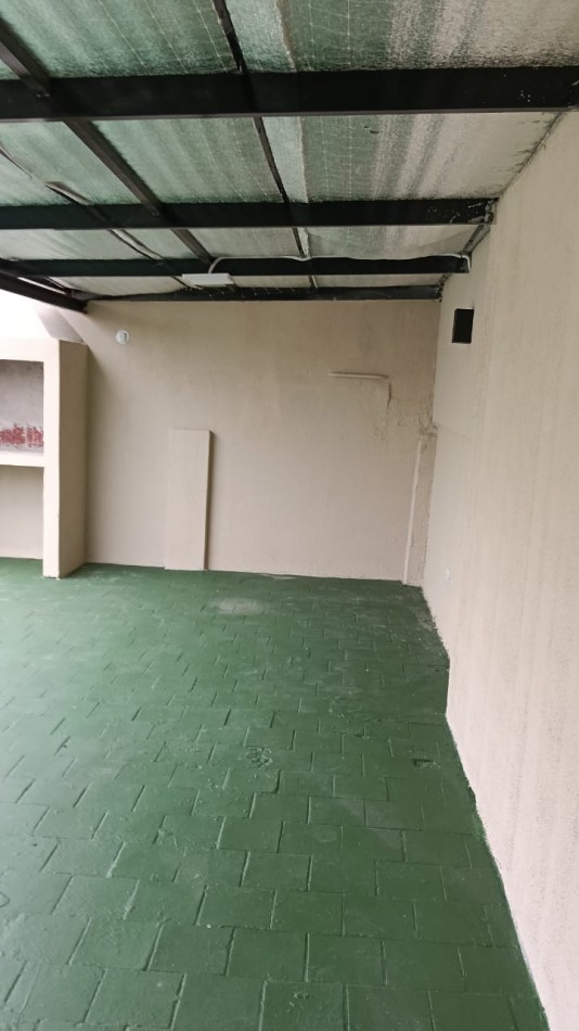 AV. ESCALADA 800, VENTA PH DE CUATRO AMBIENTES