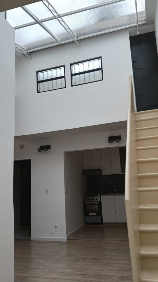 AV. ESCALADA 800, VENTA PH DE CUATRO AMBIENTES