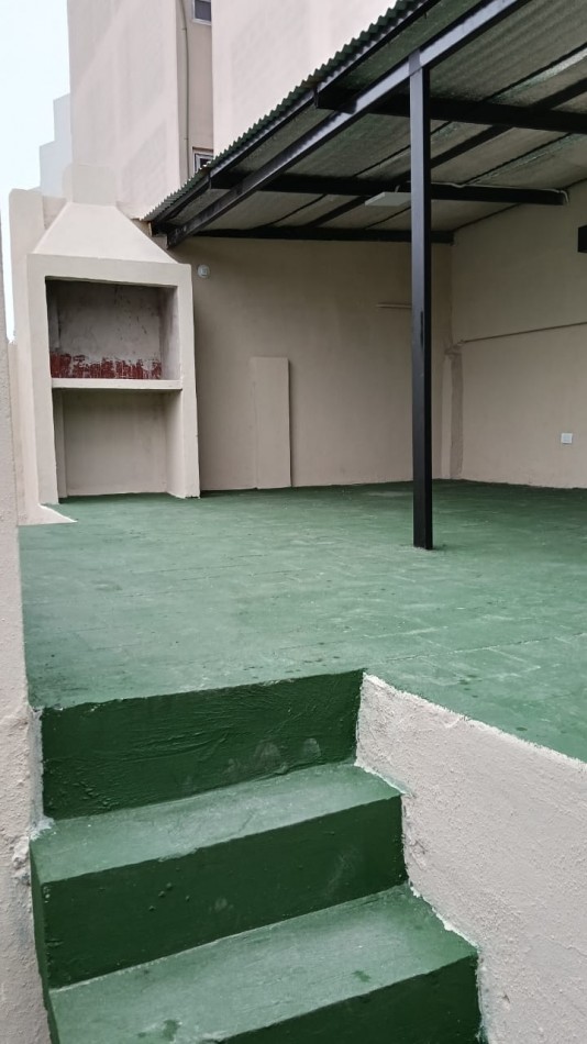 AV. ESCALADA 800, VENTA PH DE CUATRO AMBIENTES