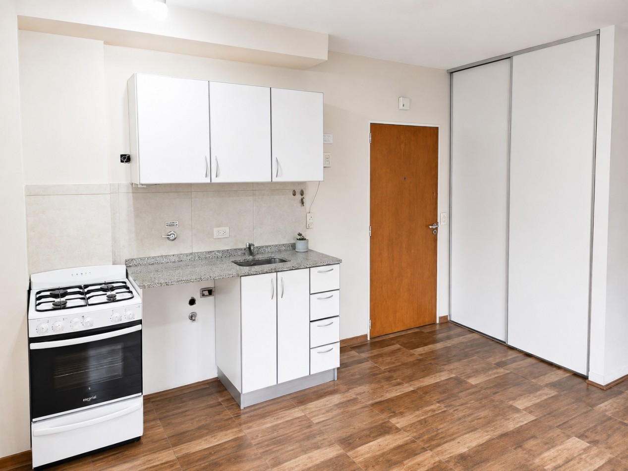 CAMARGO 1000, VENTA Depto 1 AMB Y MEDIO : DIVISIBLE AL FRENTE BALCON 