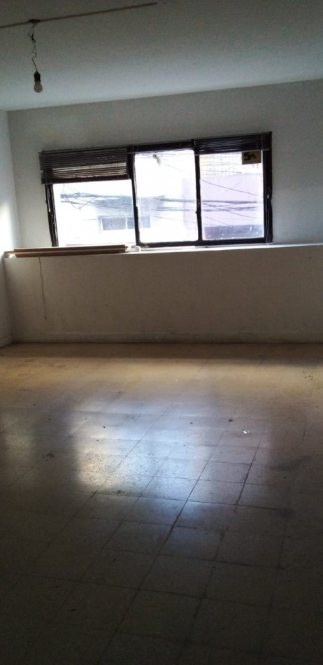 JUNIN 500, VENTA 1 AMB A RECICLAR IDEAL INVERSORES, ARQUITECTOS, 