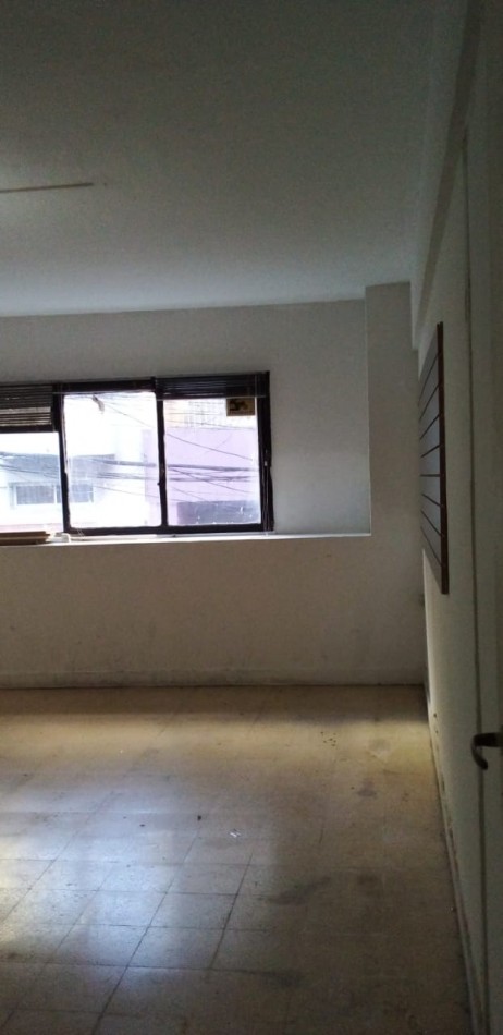 JUNIN 500, VENTA 1 AMB A RECICLAR IDEAL INVERSORES, ARQUITECTOS, 