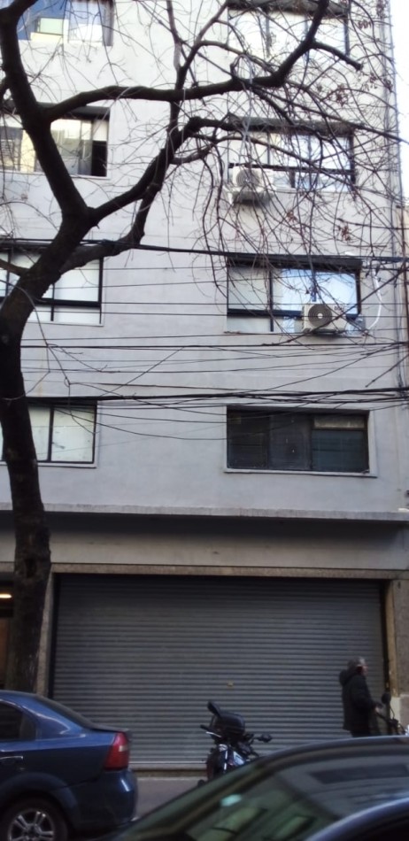 JUNIN 500, VENTA 1 AMB A RECICLAR IDEAL INVERSORES, ARQUITECTOS, 