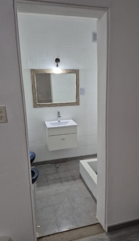 E.LOBOS 285, Venta 2 AMB A NUEVO !!!
