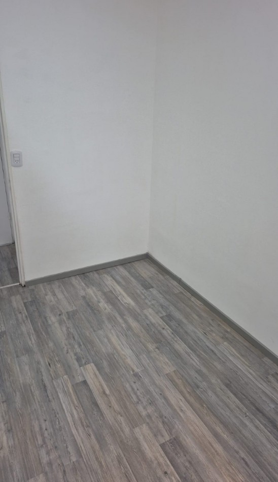 E.LOBOS 285, Venta 2 AMB A NUEVO !!!