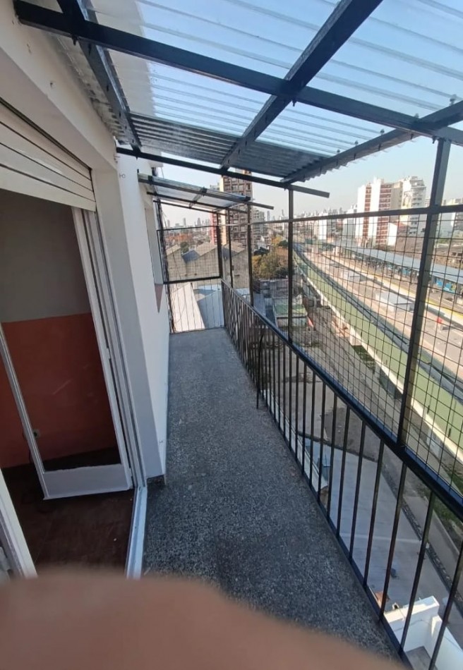 DORREGO 600, VENTA 2 AMB IMPEC !!! CONTRAFRENTE BALCON CORRIDO