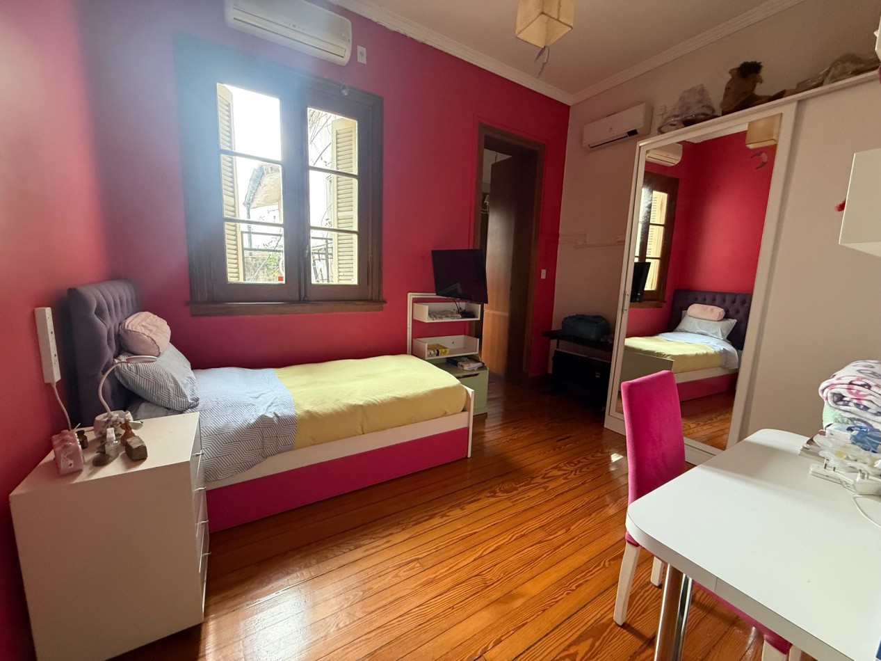 SOLIS 1800, VENTA PH SEIS AMBIENTES EN PARQUE PATRICIOS