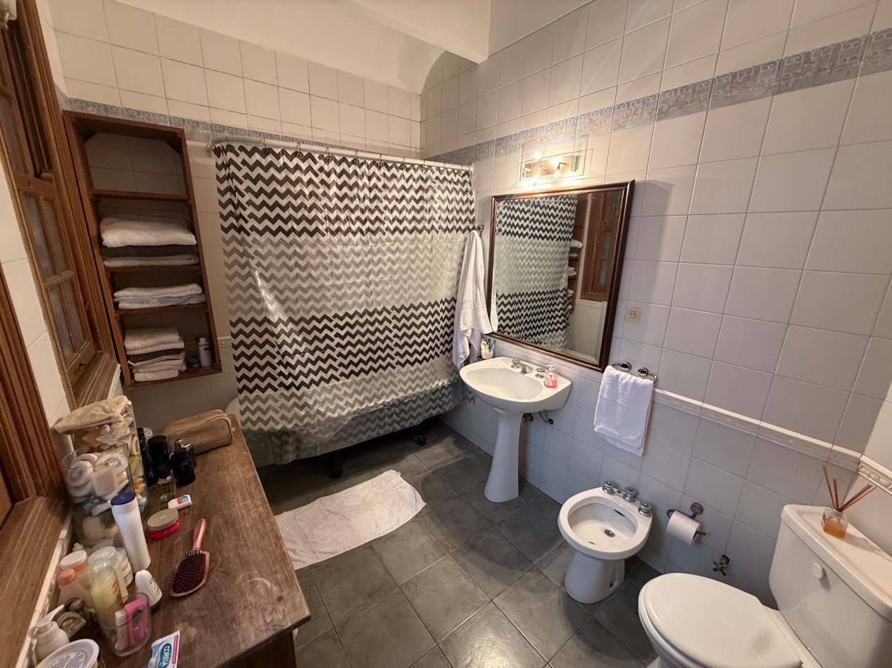 SOLIS 1800, VENTA PH SEIS AMBIENTES EN PARQUE PATRICIOS