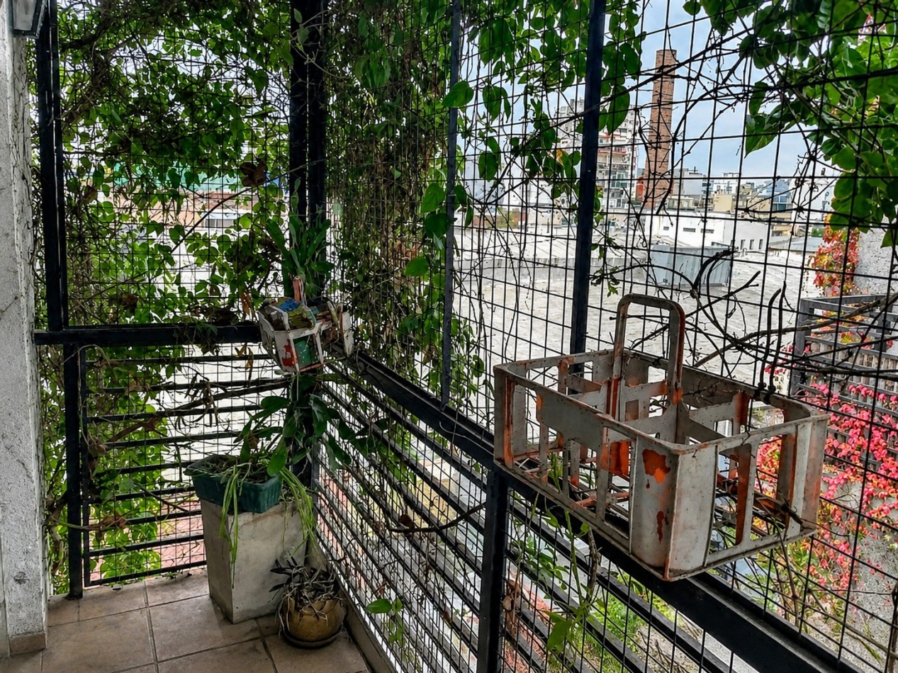 GASCON 1000, VENTA 2 AMB BALCON IMPEC ESTADO Y UBICACION 