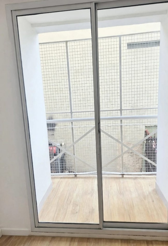 PERON 4100, VENTA IMPEC DEPTO 2 AMB A NUEVO APTO Prof/Vivienda Ideal Inversor Frente H.ITALIANO