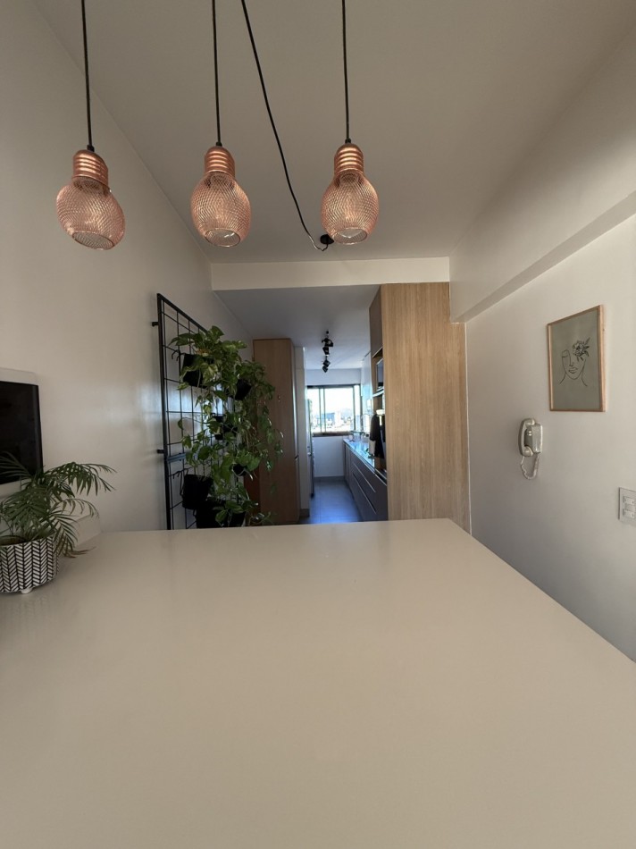 NAVARRO 4400, VENTA PISO DE CUATRO AMBIENTES CON COCHERA Y DEPENDENCIA
