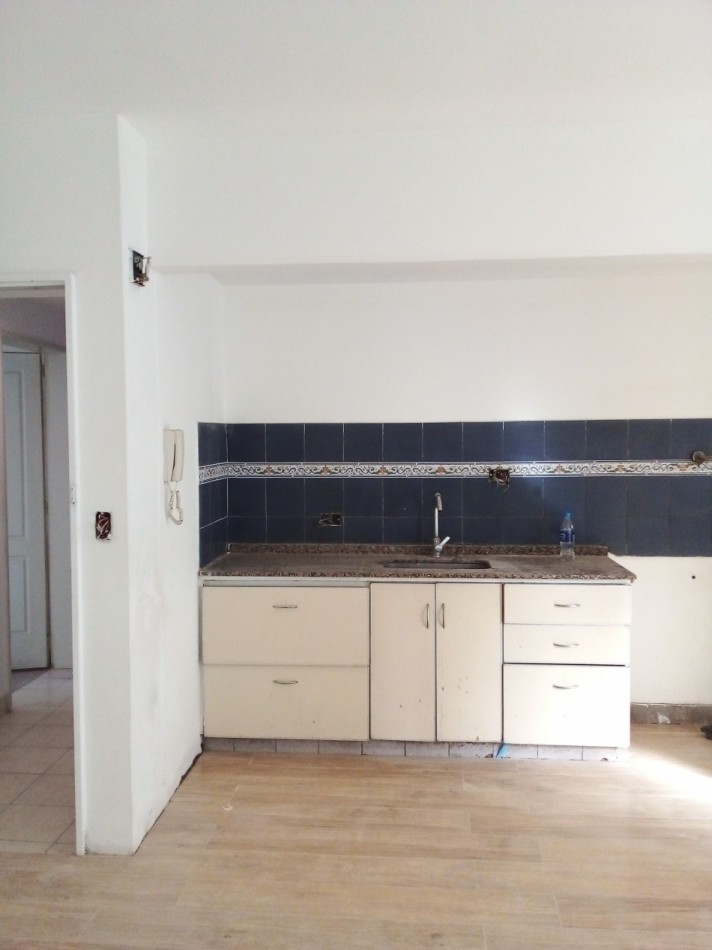 PERON 4100, Venta 2 AMB Apto Prof