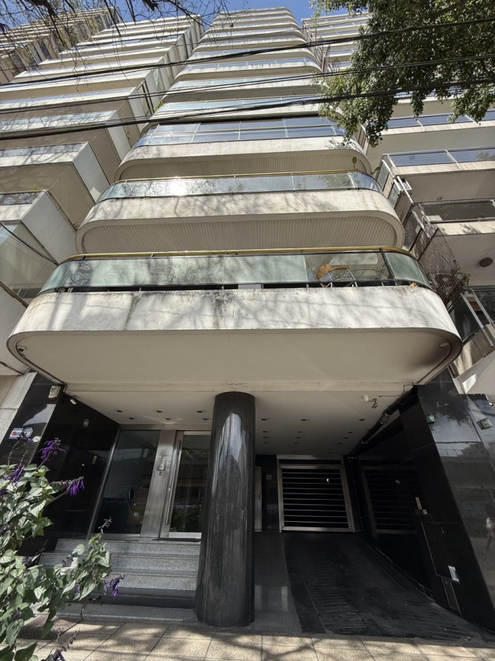 AV. DEL LIBERTADOR 5200, VENTA PISO DE CINCO AMBIENTES EN LAS CAÑITAS
