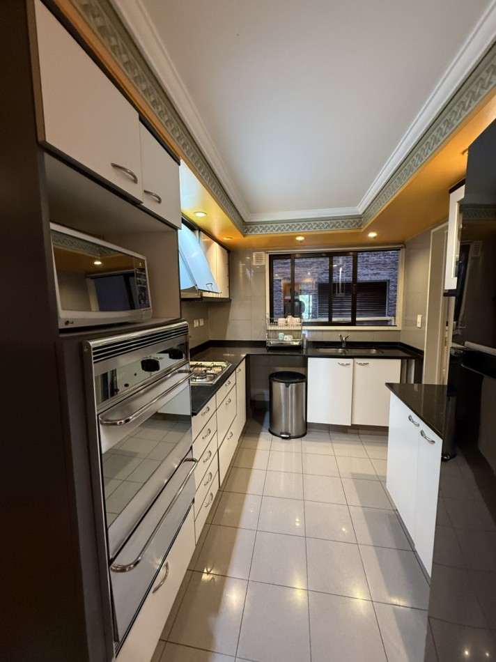 AV. DEL LIBERTADOR 5200, VENTA PISO DE CINCO AMBIENTES EN LAS CAÑITAS