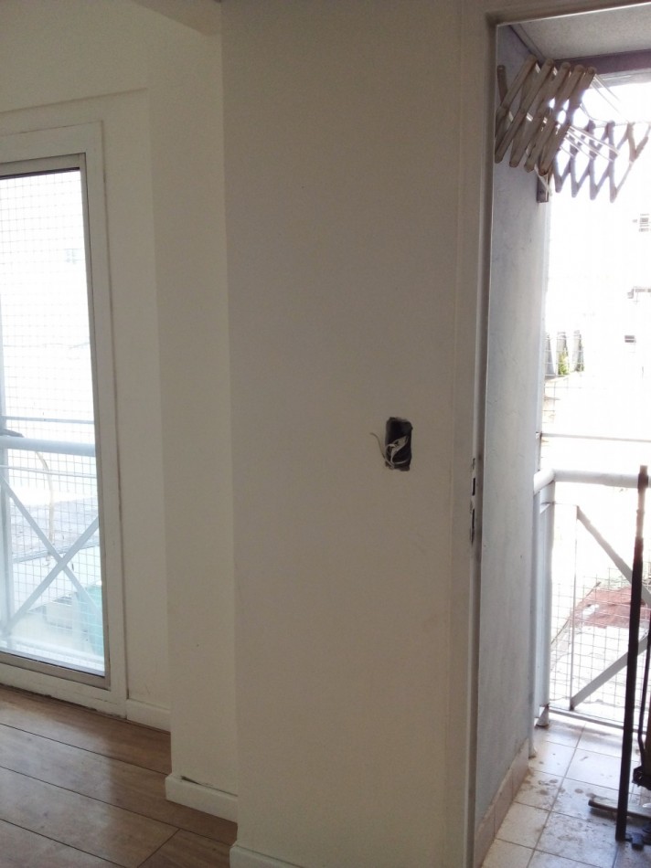 PERON 4100, Venta Gran depto 1 AMB DIVIIDO en 2 AMB BALCON + BALCON FRANCES + VENTANAL 