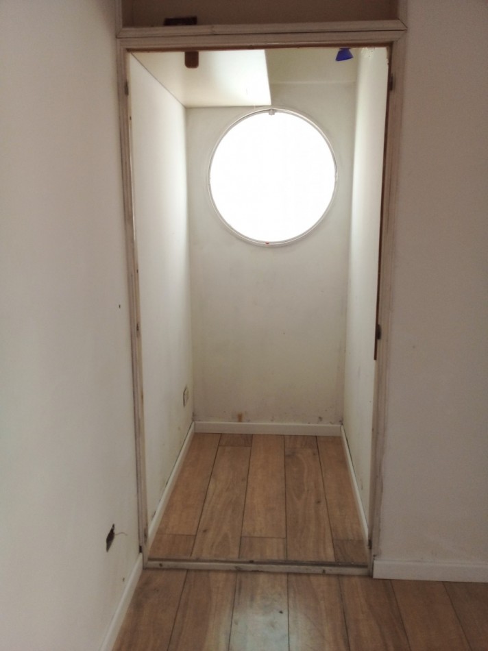 PERON 4100, Venta Gran depto 1 AMB DIVIIDO en 2 AMB BALCON + BALCON FRANCES + VENTANAL 