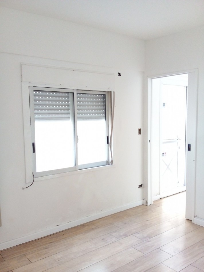 PERON 4100, Venta Gran depto 1 AMB DIVIIDO en 2 AMB BALCON + BALCON FRANCES + VENTANAL 