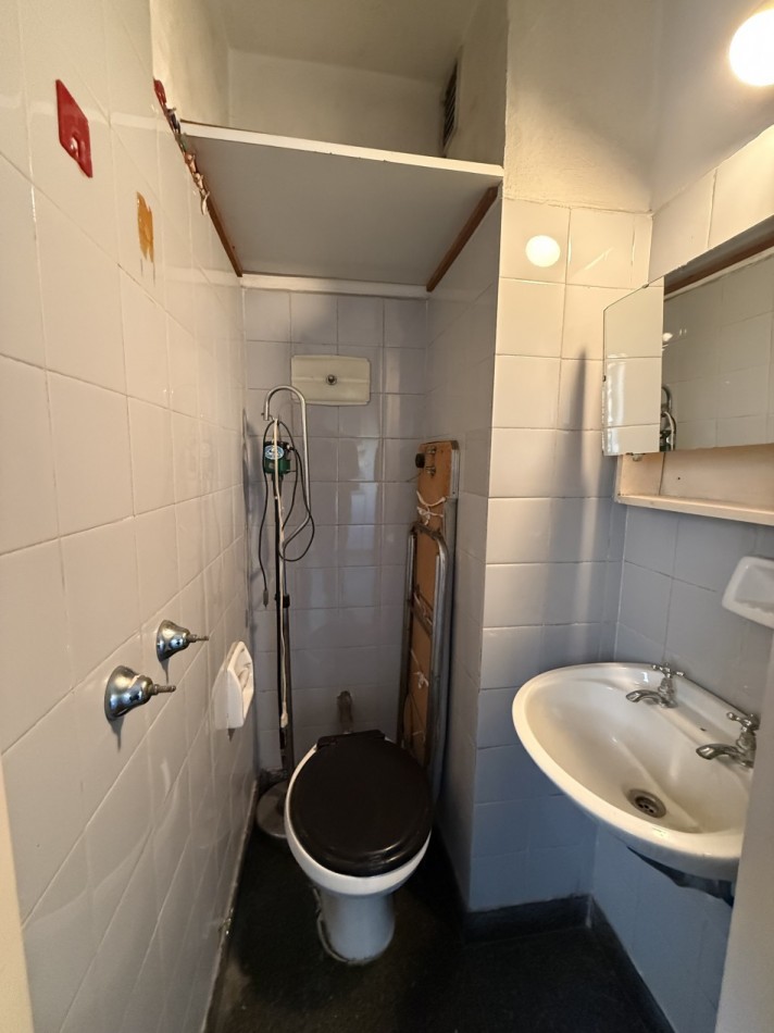 MELINCUE 3300, VENTA DEPARTAMENTO DE TRES AMBIENTES CON DEPENDENCIA DE SERVICIO