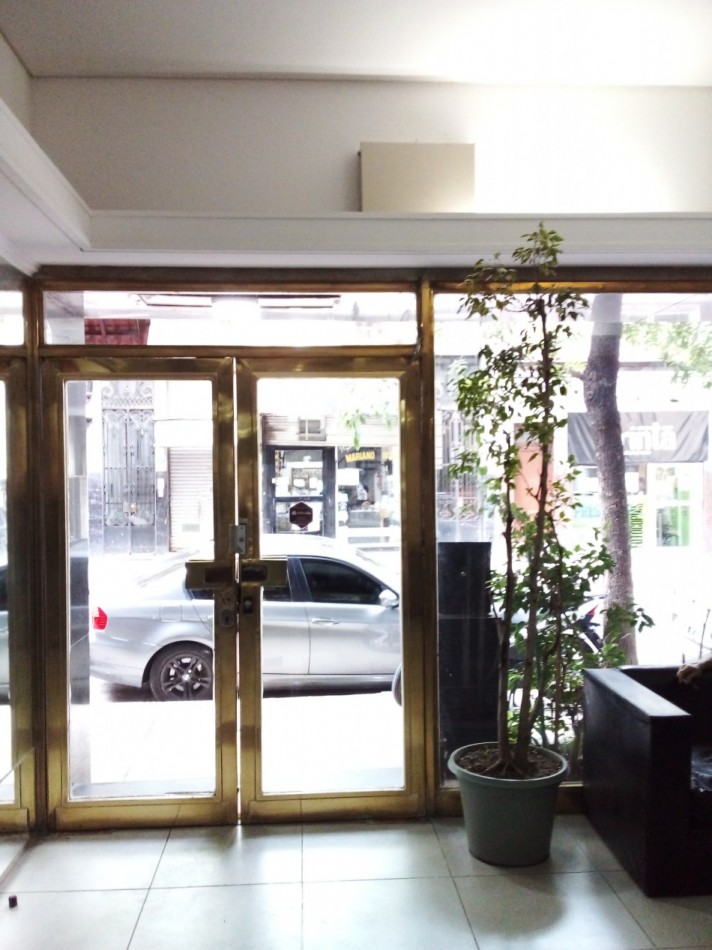 JUNIN 500, VENTA MONOAMBIENTE DIVIDIDO AL FRENTE BALCON FRANCES