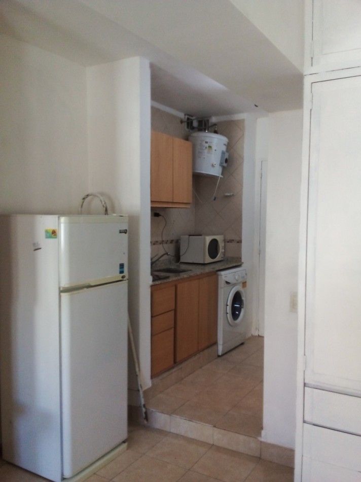 JUNIN 700, VENTA MONOAMBIENTE APTO PROF 2 VENTANAS AL FRENTE