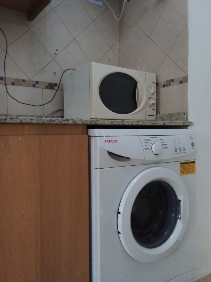 JUNIN 700, VENTA MONOAMBIENTE APTO PROF 2 VENTANAS AL FRENTE