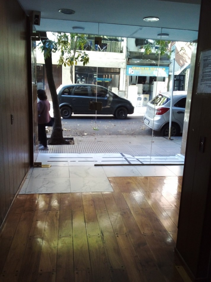 JUNIN 700, VENTA MONOAMBIENTE APTO PROF 2 VENTANAS AL FRENTE