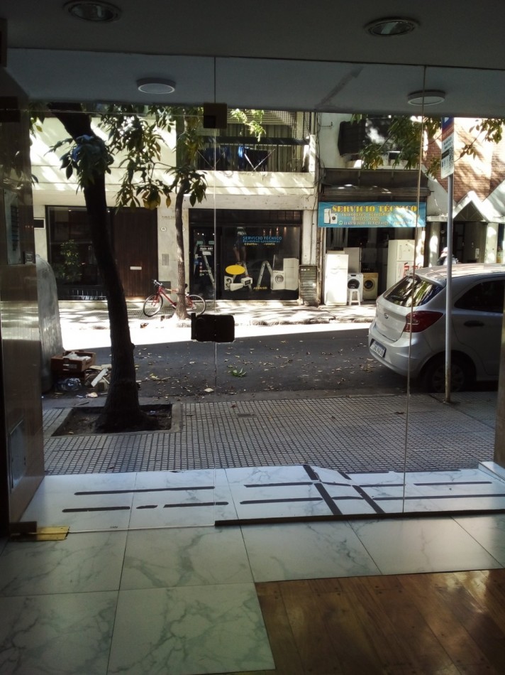 JUNIN 700, VENTA MONOAMBIENTE APTO PROF 2 VENTANAS AL FRENTE