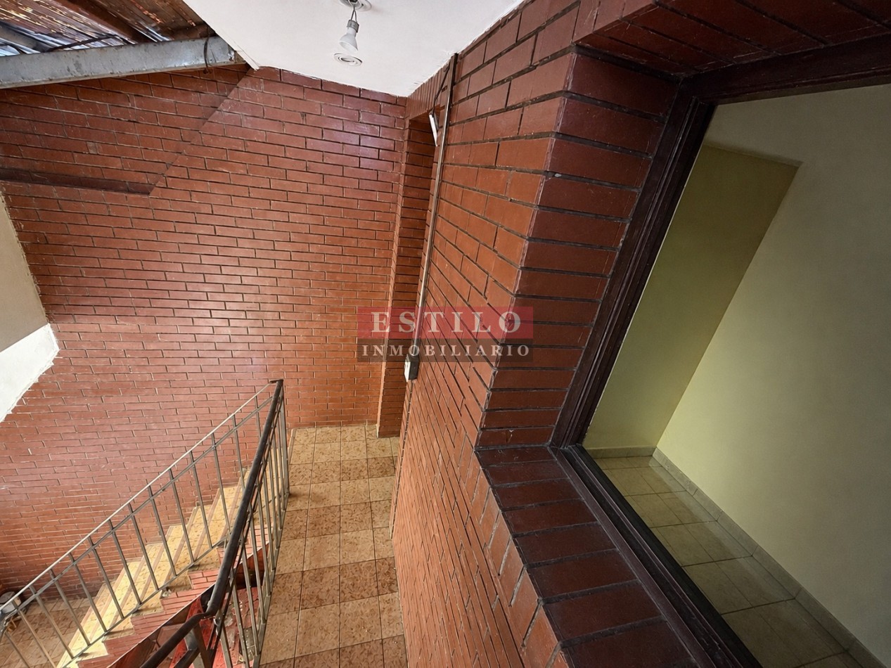 AMBROSETTI 500, VENTA PH DE CUATRO AMBIENTES CON TERRAZA