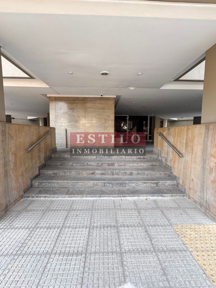 NAVARRO 4400, VENTA PISO DE CUATRO AMBIENTES CON COCHERA Y DEPENDENCIA