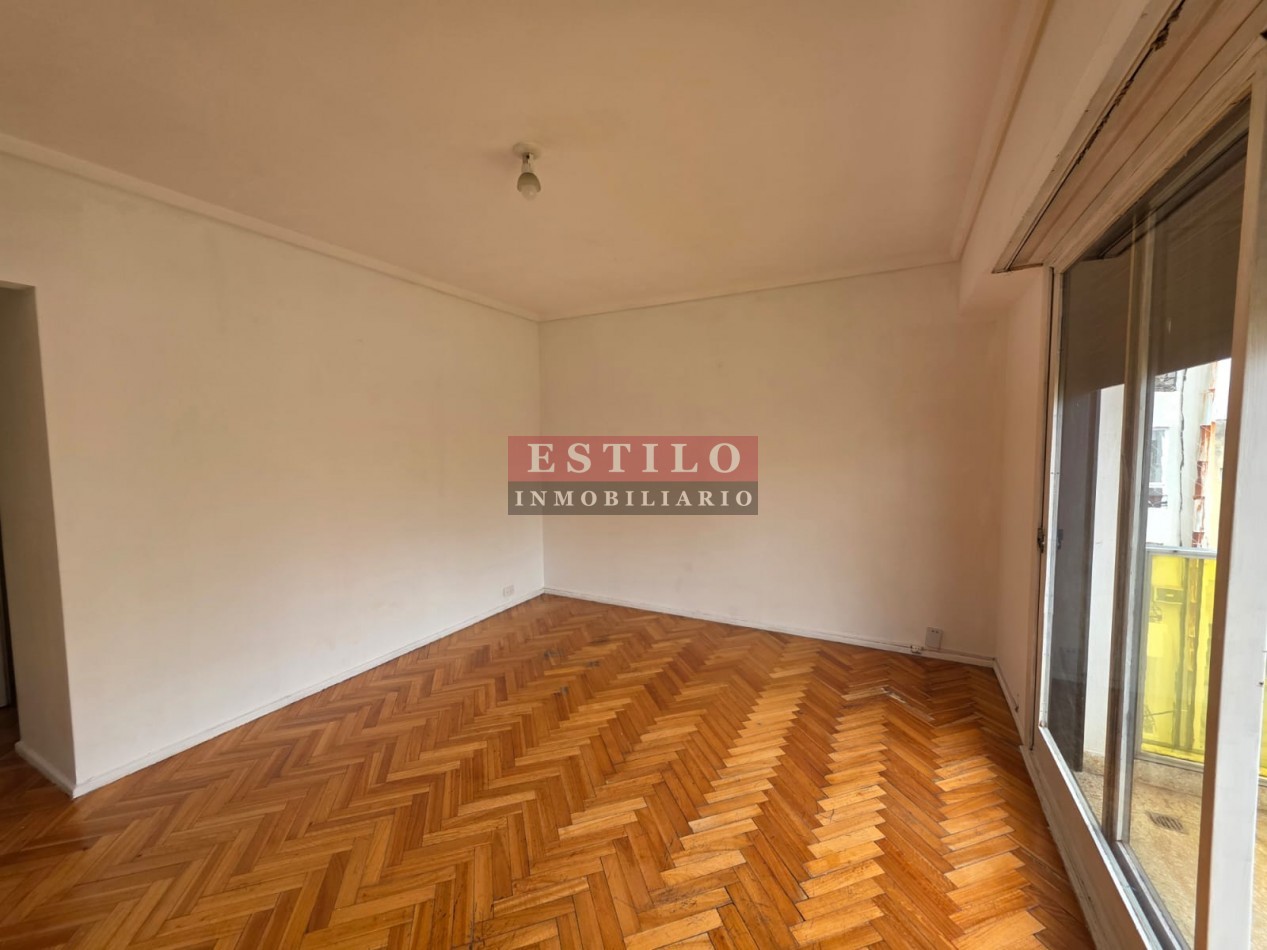 MANSILLA 2500, VENTA DE DEPARTAMENTO DE DOS AMBIENTES CON BALCON EN RECOLETA