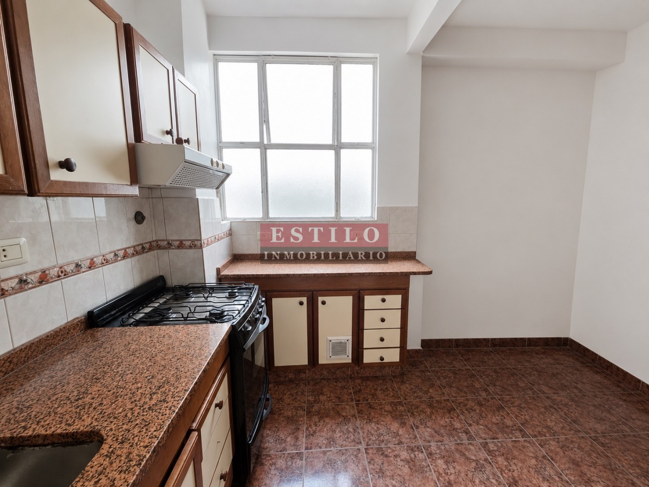 GUEMES 4000, VENTA DEPARTAMENTO DE CUATRO AMBIENTES CON DOS PATIOS