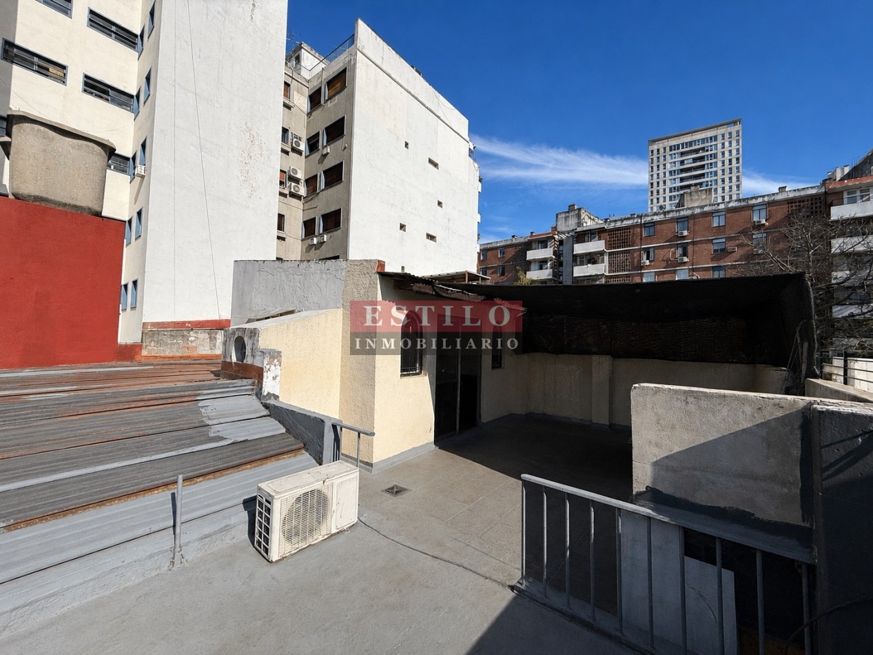 AMBROSETTI 500, VENTA PH DE CUATRO AMBIENTES CON TERRAZA